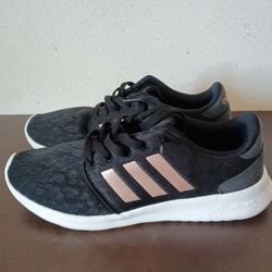 Adidas 7.5 women