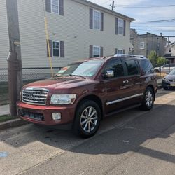 2010 Infiniti Qx56
