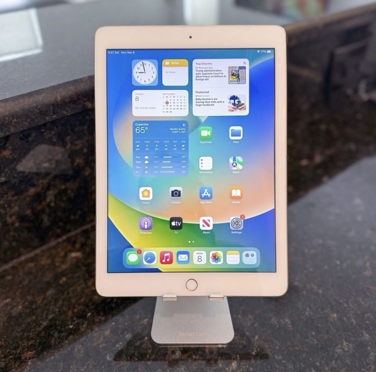 Apple iPad 5th Generation – 9.7” – 128GB – Gold – WiFi – Excellent Condition