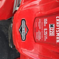 Craftsman CMXGMAM211201 21 in. 150 cc Gas Self-Propelled Lawn Mower