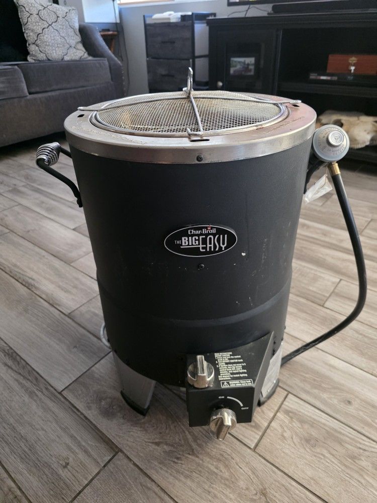 Big And EASY Oil Less Turkey Fryer.