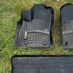 Weather Tech Floor Mats - 2016 Jeep Grand Cherokee 