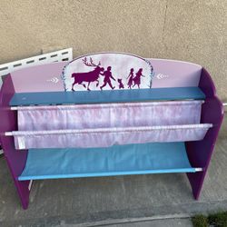 Disney Frozen Book / Storage Organizer 