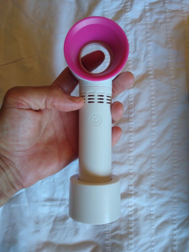 New Blade Free Fan USB Rechargeable Battery Desk Table Cordless Kid Baby Safe Bladeless Dyson Style Handheld Portable Liion Mini Air Cooling Blower