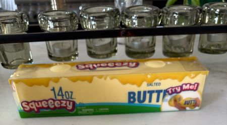 SQUEEEZY BUTTER