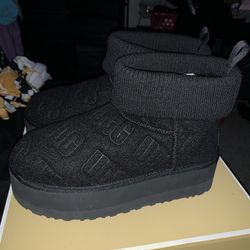 Brand new Womens UGG boots size 10