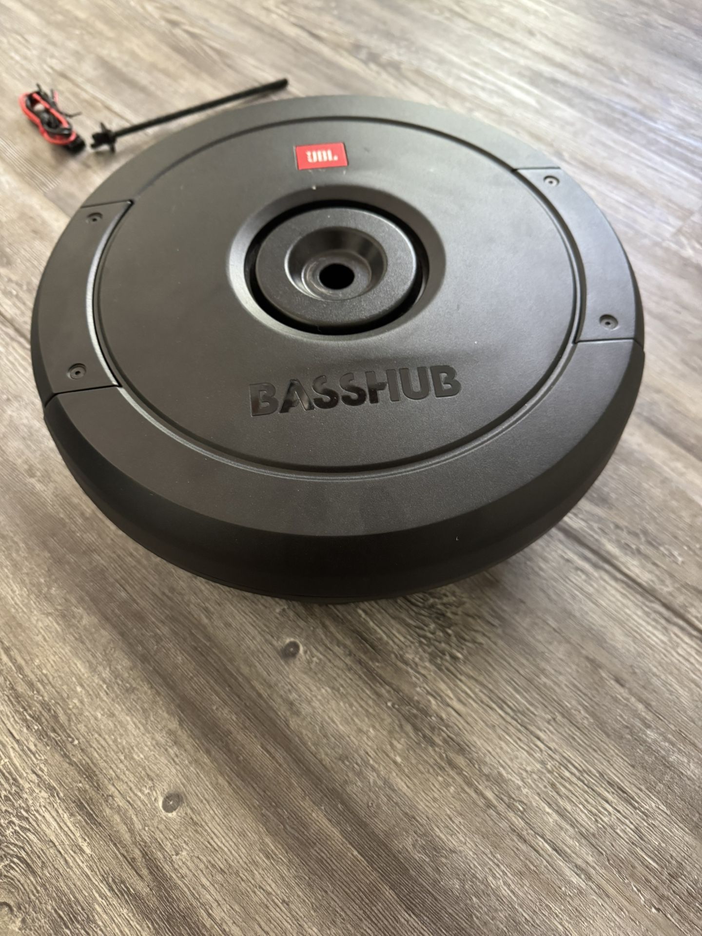 JBL Stadium base hub never used