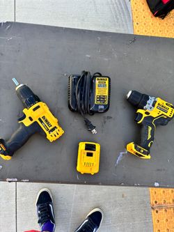 DeWalt 12V Cordless Drill Set with Charger