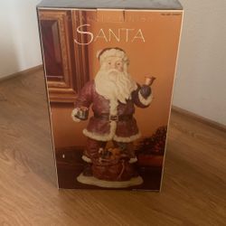 Crackle Finish Santa Statue