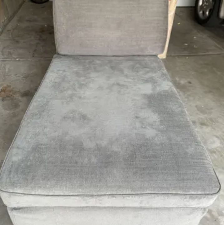 Chaise couch