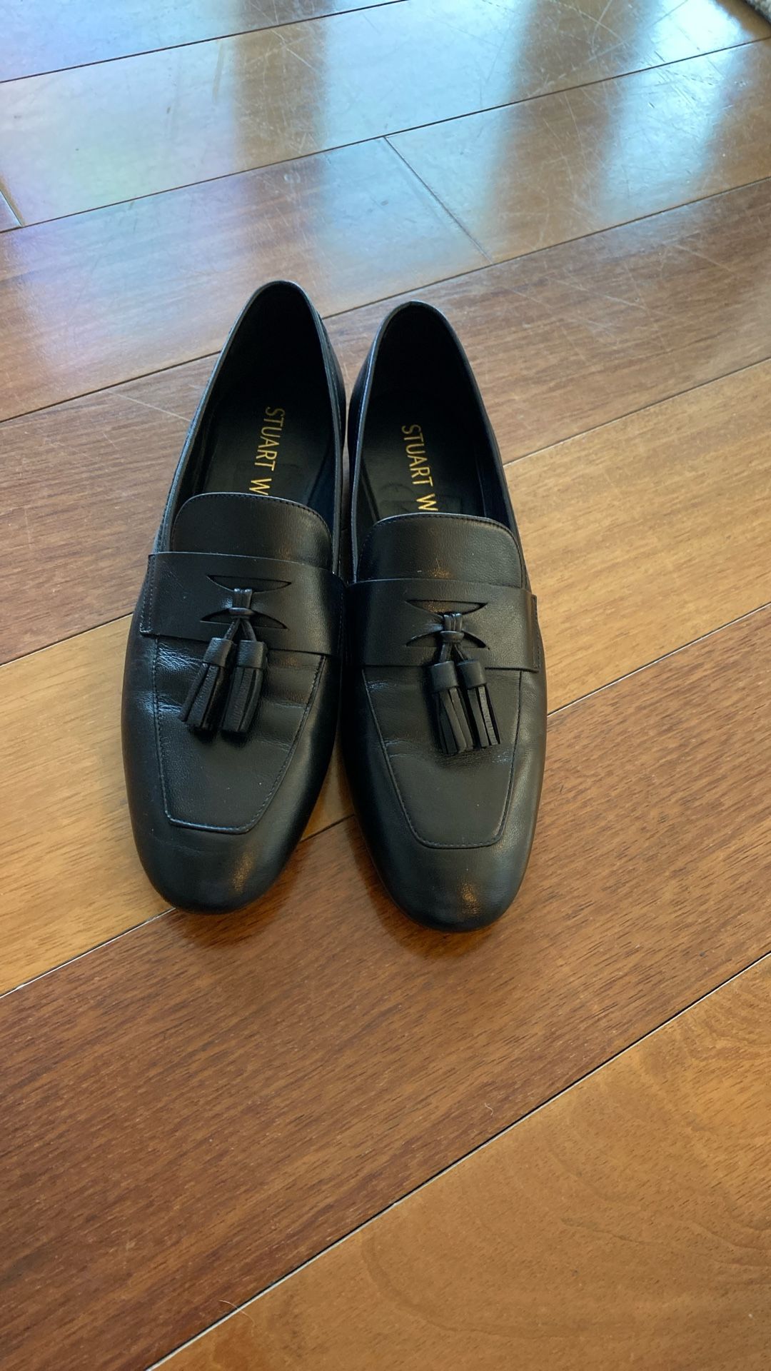 NWOB Stuart Weitzman Lyon Loafer Size 9 Black Leather