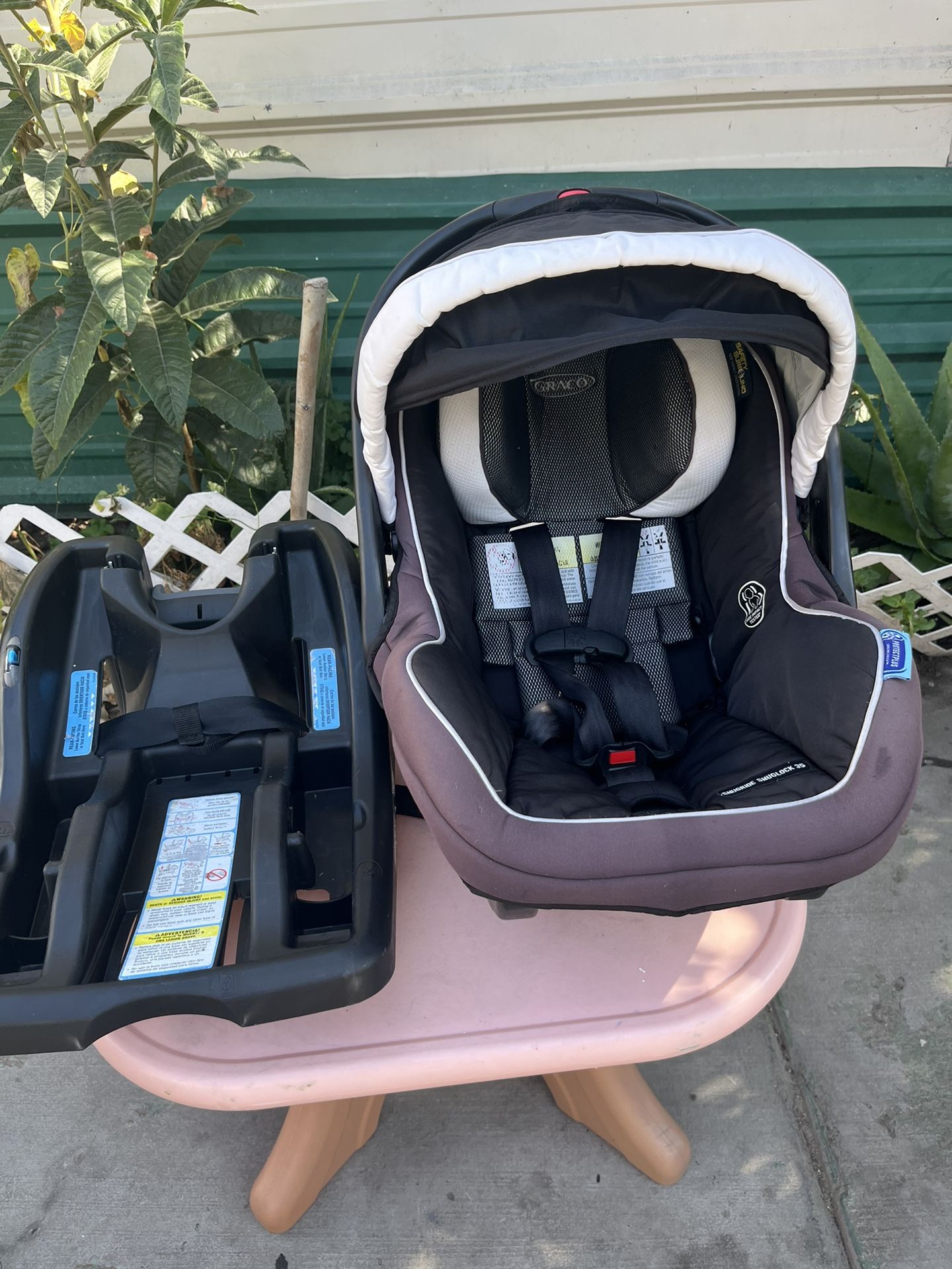 Car seat & Stroller ( Graco ) 