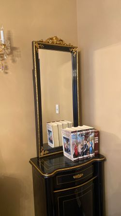 Beautiful Mirror And Drawer Together 
