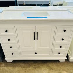 48 in. W x 22 in. D in White Single Bath Vanity with Marble Top in White  $749 