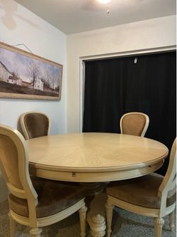Kitchen dinning table 5 chairs