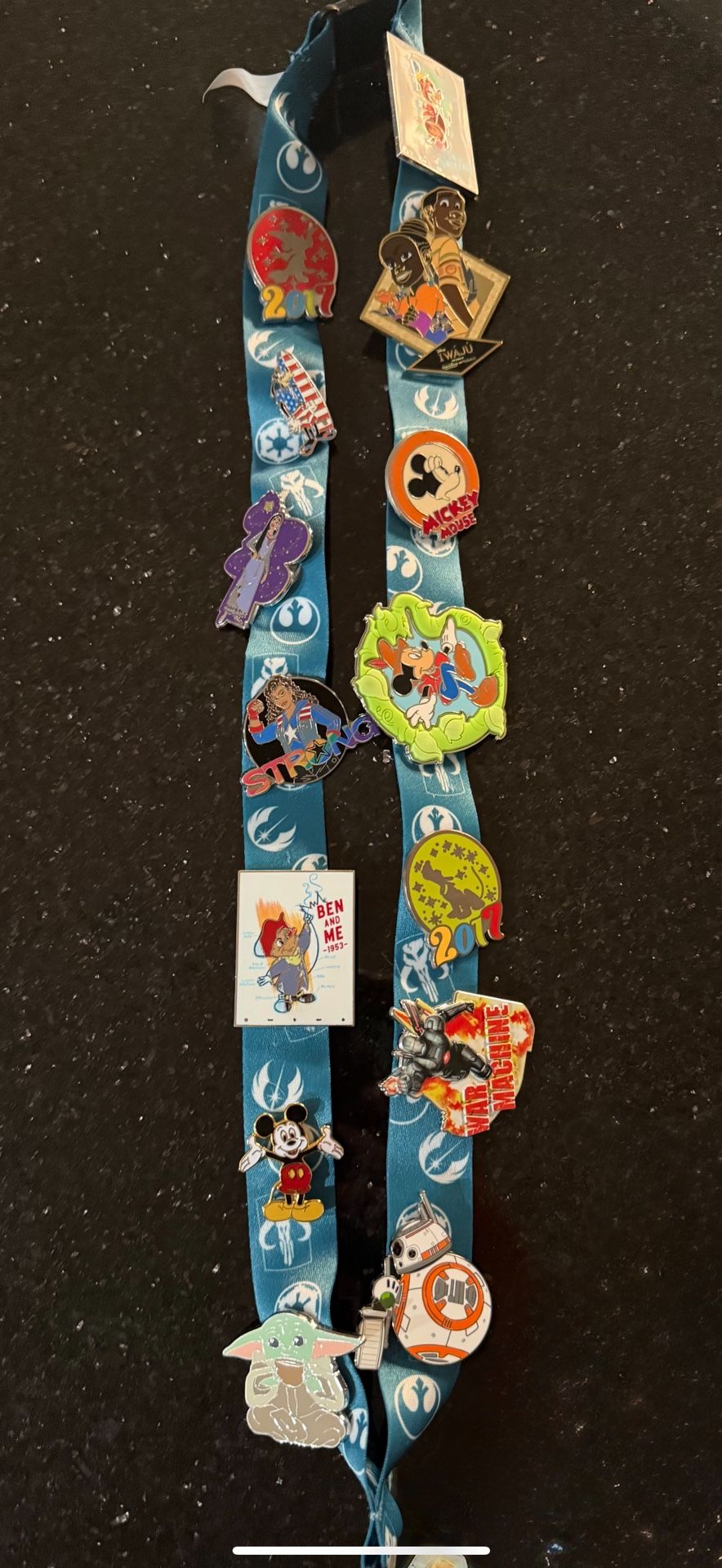 Disney pins w/ lanyard 