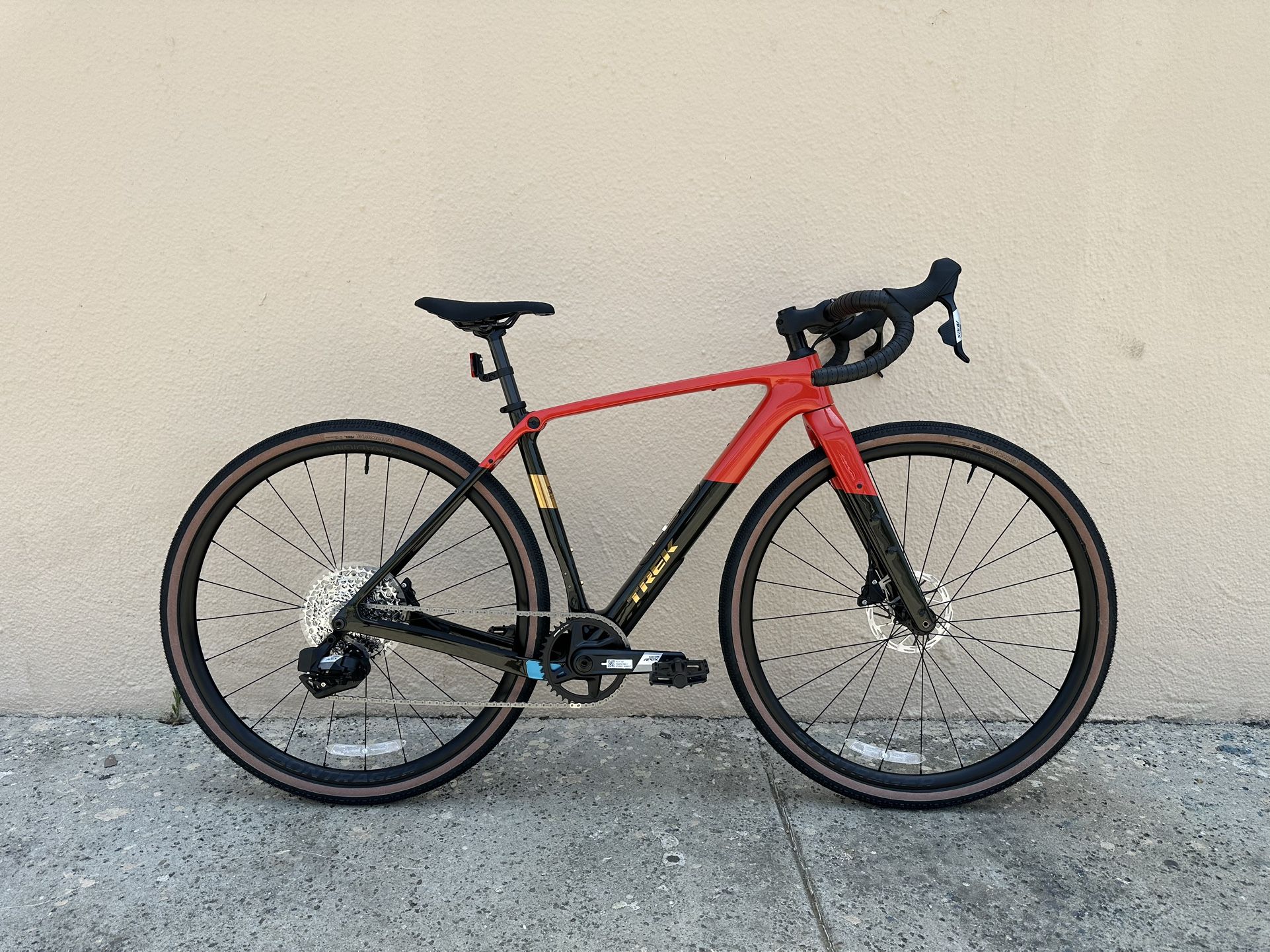 Brand New Trek Checkpoint SL 5 AXS Gen 3 Carbon Road Bike.