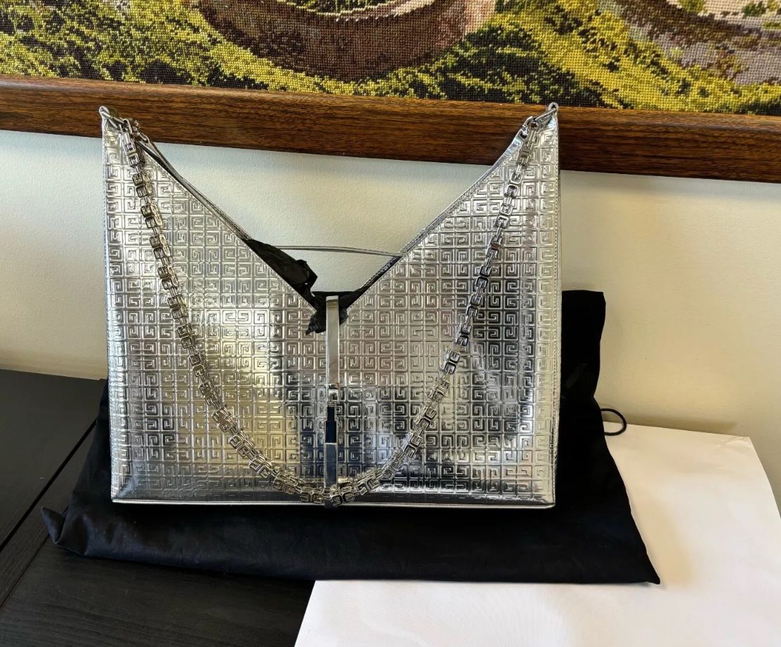 Givency Large Cutout Leather Womens Shoulder Bag Silver
