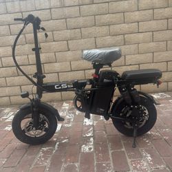 Folding electric bicycle