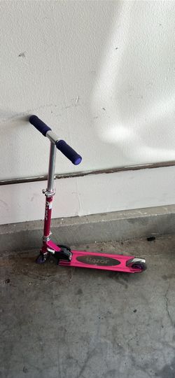 Razor Kids Kick Scooter Pink