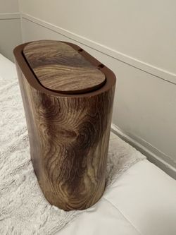 Trash bin