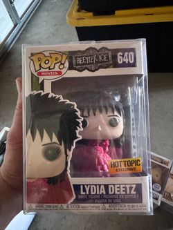 Lydia Deetz Funko Pop Hot Topic Exclusive!