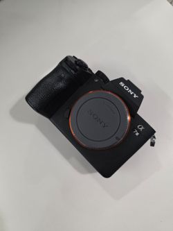 Sony Alpha a7 III Mirrorless Camera Body