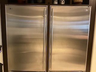 72” Sub-zero set 601R/601F fridge and freezer in working condition $4,800