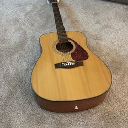 Yamaha F325 Guitar (damaged)