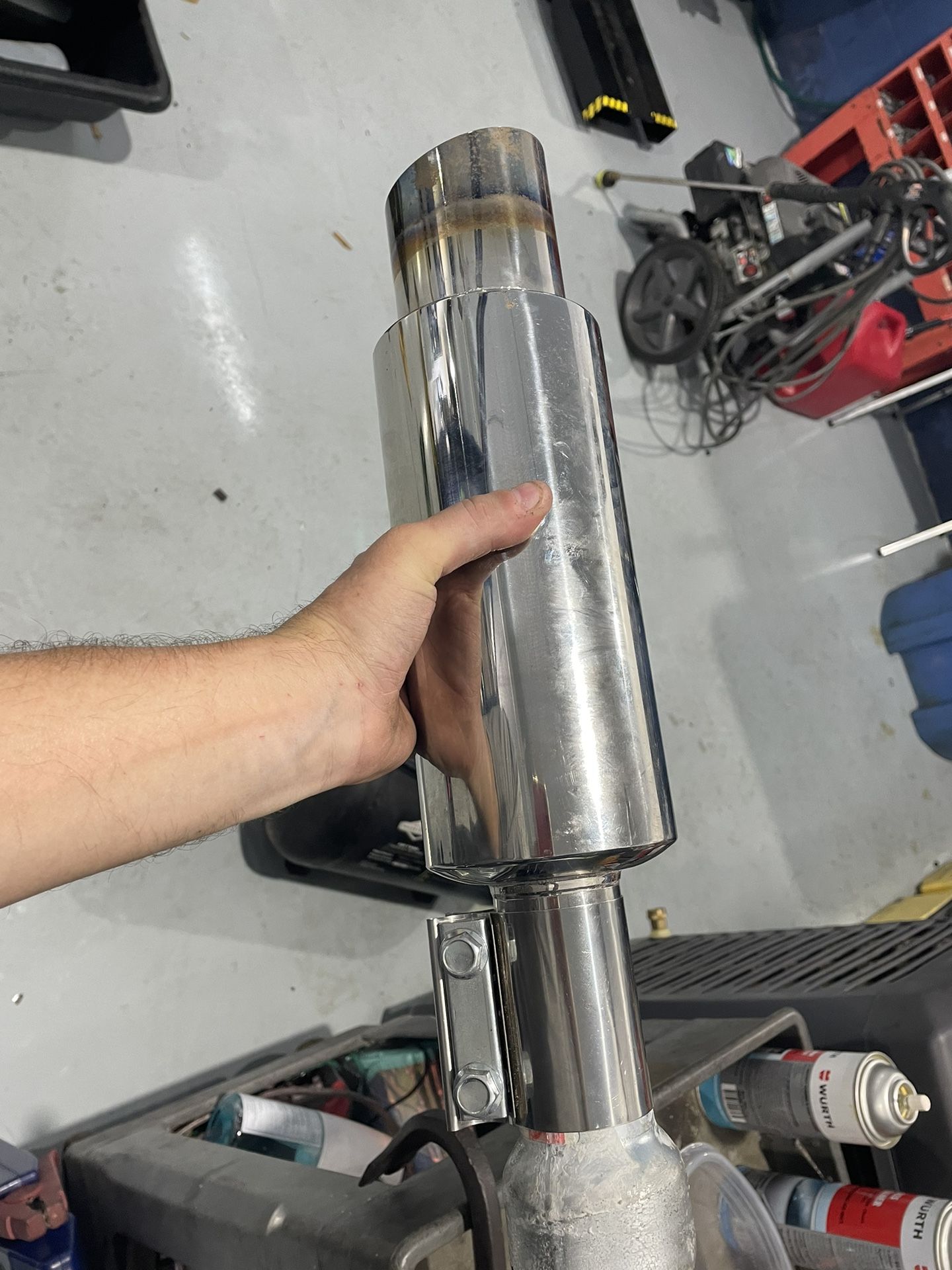 Muffler
