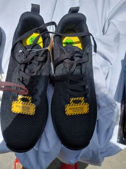 Non slip work shoes