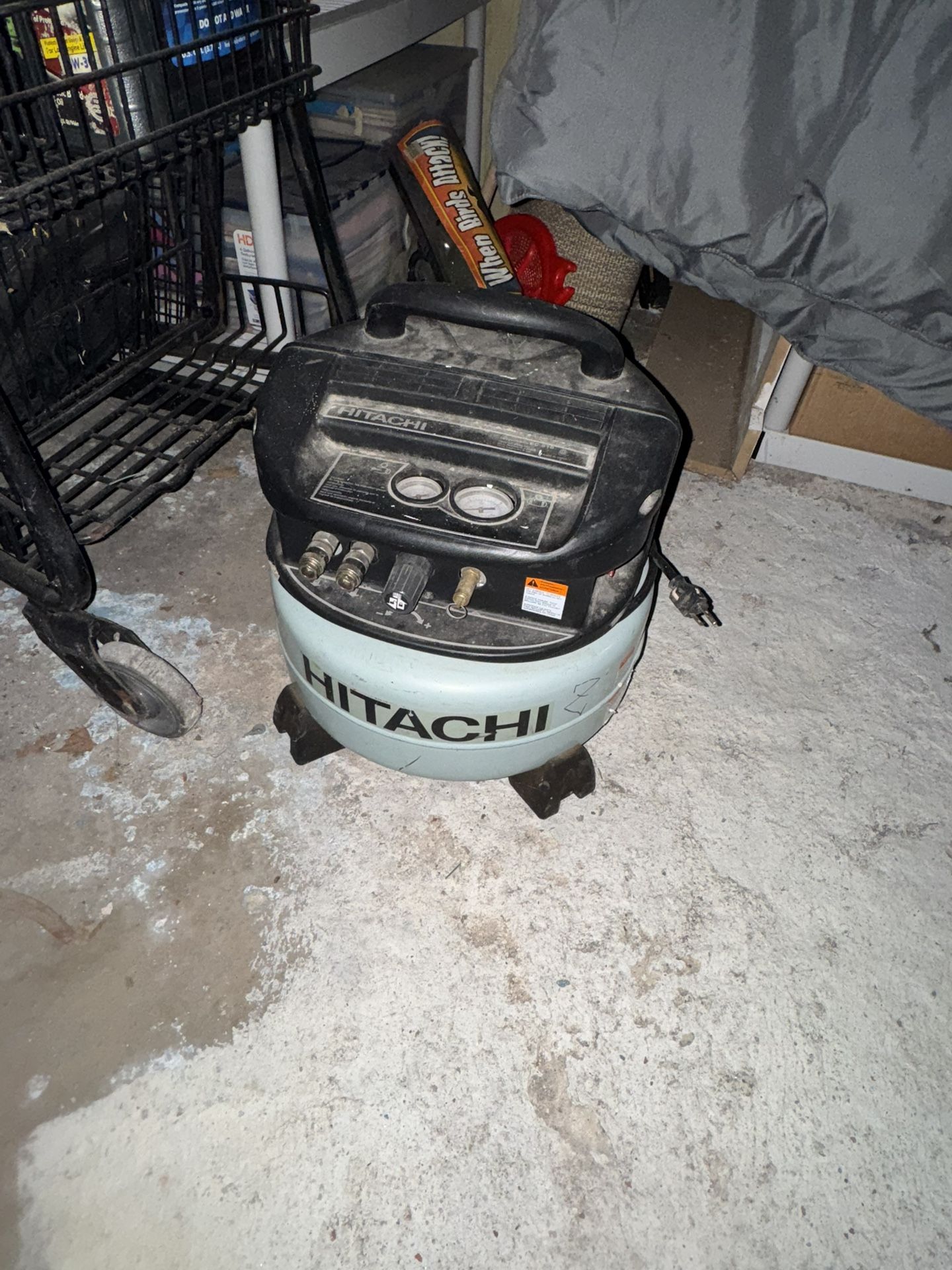Hitachi Portable Compressor