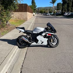2005 Suzuki gsxr 600cc