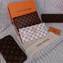 Woman’s Wallet