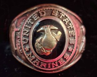 USMC WORLD WAR II RING