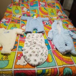 Baby Boys Onesies Lot Of 4 Different Sizes 