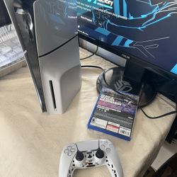 PS5 disc Slim 4 Month Used 1TB