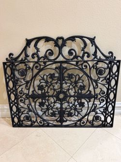 Elegant Iron Gate 29x25
