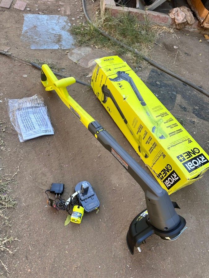 RYOBI
ONE+ 18V 10 in. Cordless Battery String Trimmer/Edger with 2.0 Ah Battery and Charger