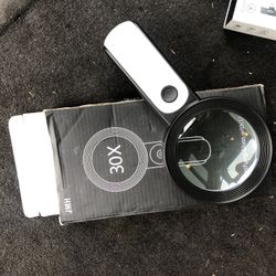 Magnifying Glass 30x w/ LED’s