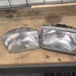 Head Lights For Early Chevy vans and trucks