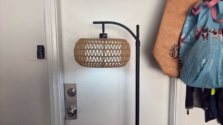 Black Floor Lamp with Woven Rattan Shade