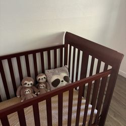 Toddler Crib / Baby / Bed With Mattress 