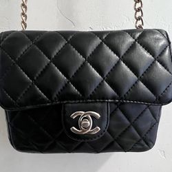 Vintage 1(contact info removed) Rare CHANEL Caviar Quilted Mini 