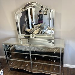 New Mirrored Dresser.  Crystal Knobs.  46” X 18” Deep X 43” High.  Free Delivery!