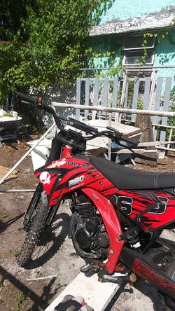 Apollo Dirt Bike 2018