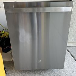 BRAND NEW GE Dishwasher 