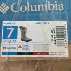 Women’s Snow Boots Size 7