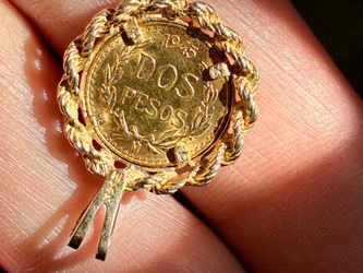 Gold coin from 1945 dos pesos