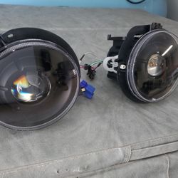 Mercedes Bendz Head Ligths